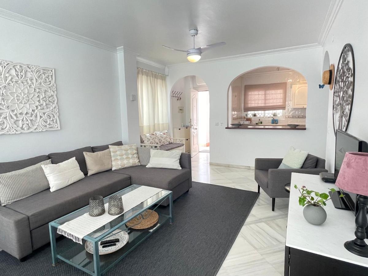 Apartment Miramar - Luxury Near Burriana With Pool Nerja
